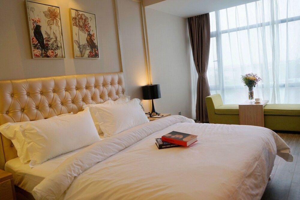 undefined Metropolo Jinshanzui Village Hotel 4