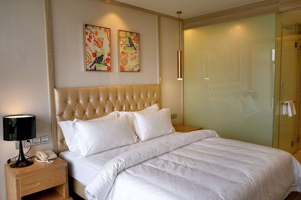 undefined Metropolo Jinshanzui Village Hotel