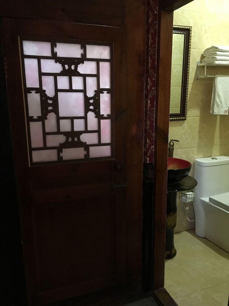 Mingqing Kang Room