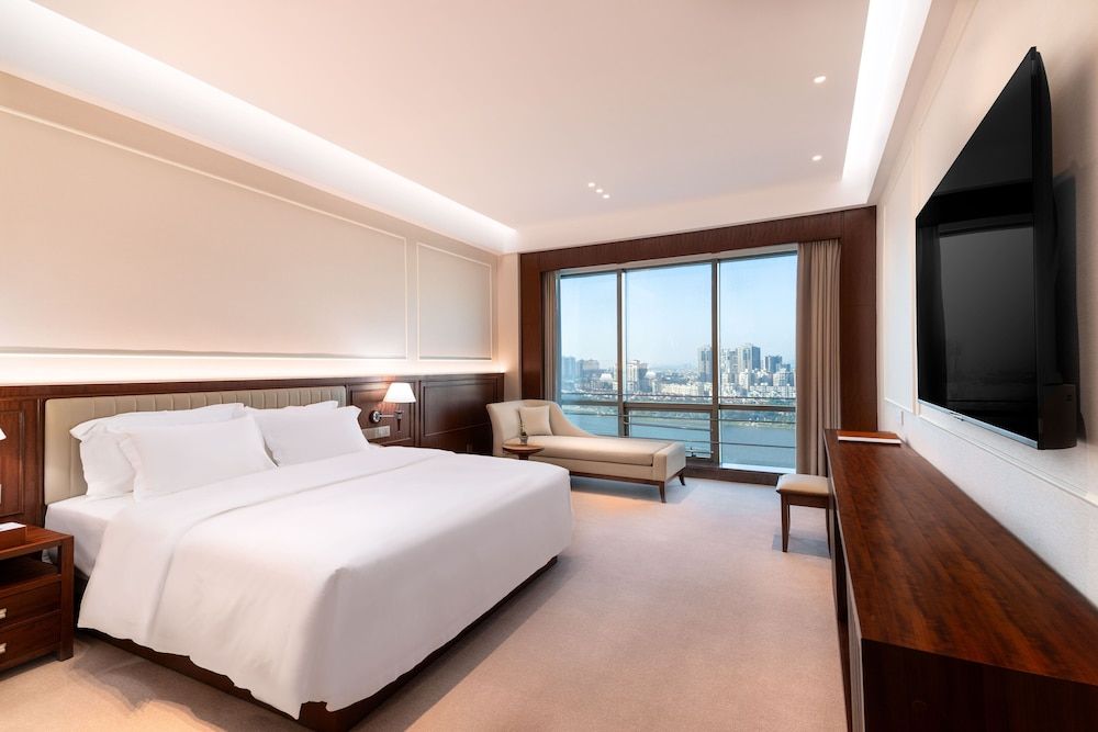 Executive Room, River View