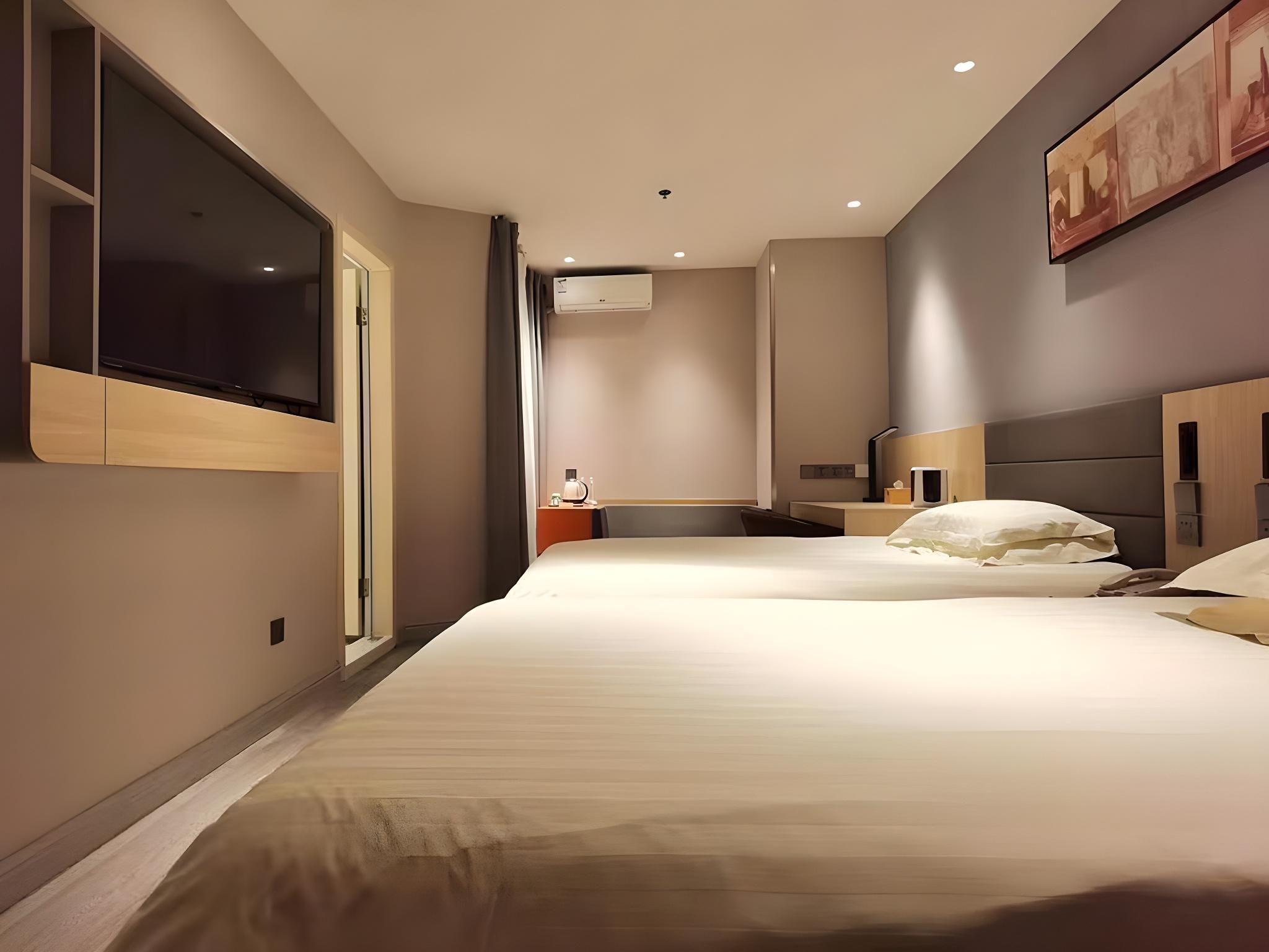 Twin Bed Standard Room