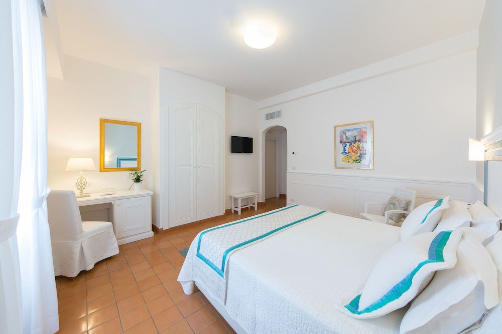 Villa Romana Hotel & Spa Family Room 3