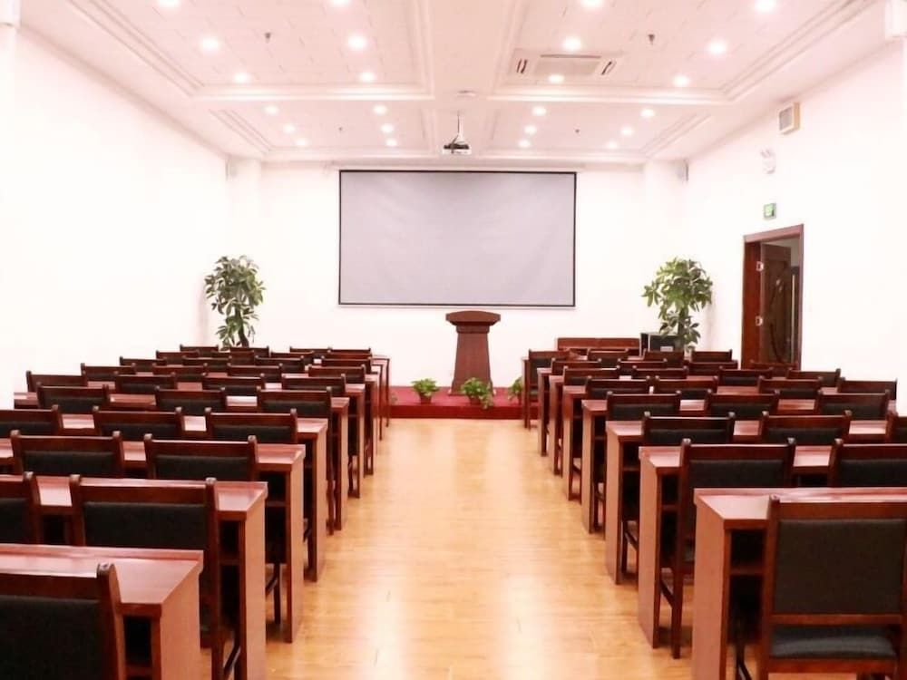 undefined GreenTree Inn Beijing Changping District Beiqijia Future Science & Technology City Hotel 9