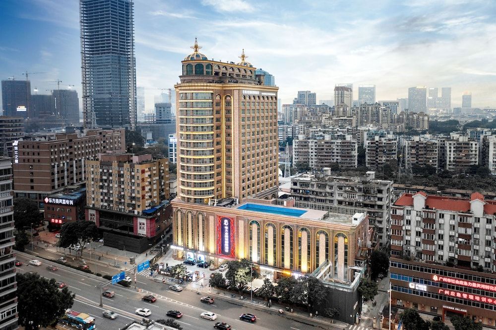 undefined Yueda Financial City International Hotel 7