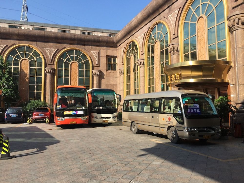 undefined Yueda Financial City International Hotel 9