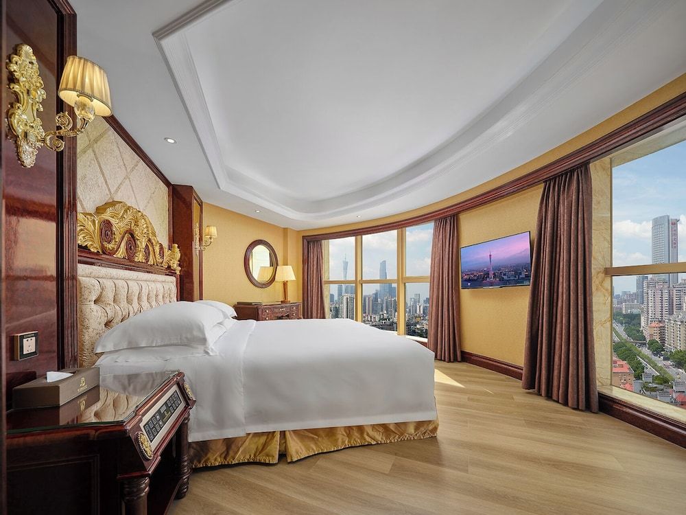 undefined Yueda Financial City International Hotel 5