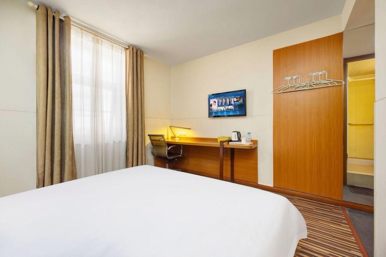 WH - Superior Bed Room