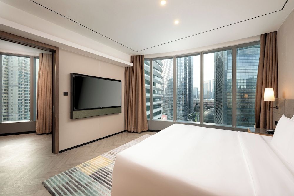 undefined Holiday Inn Guangzhou Zhujiang New Town by IHG 3