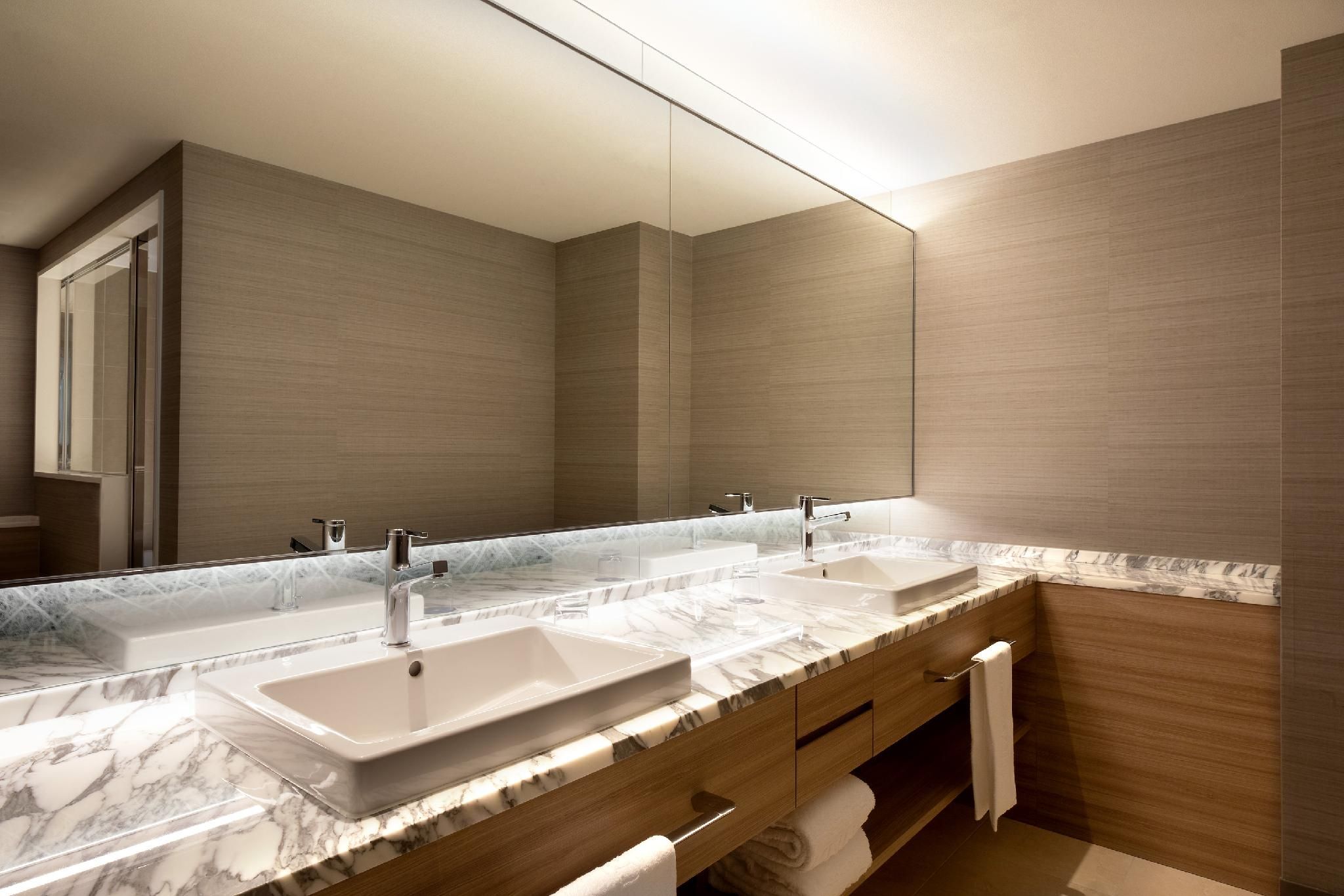 SHIROKANE SUITE, Club lounge access, 1 King, High floor