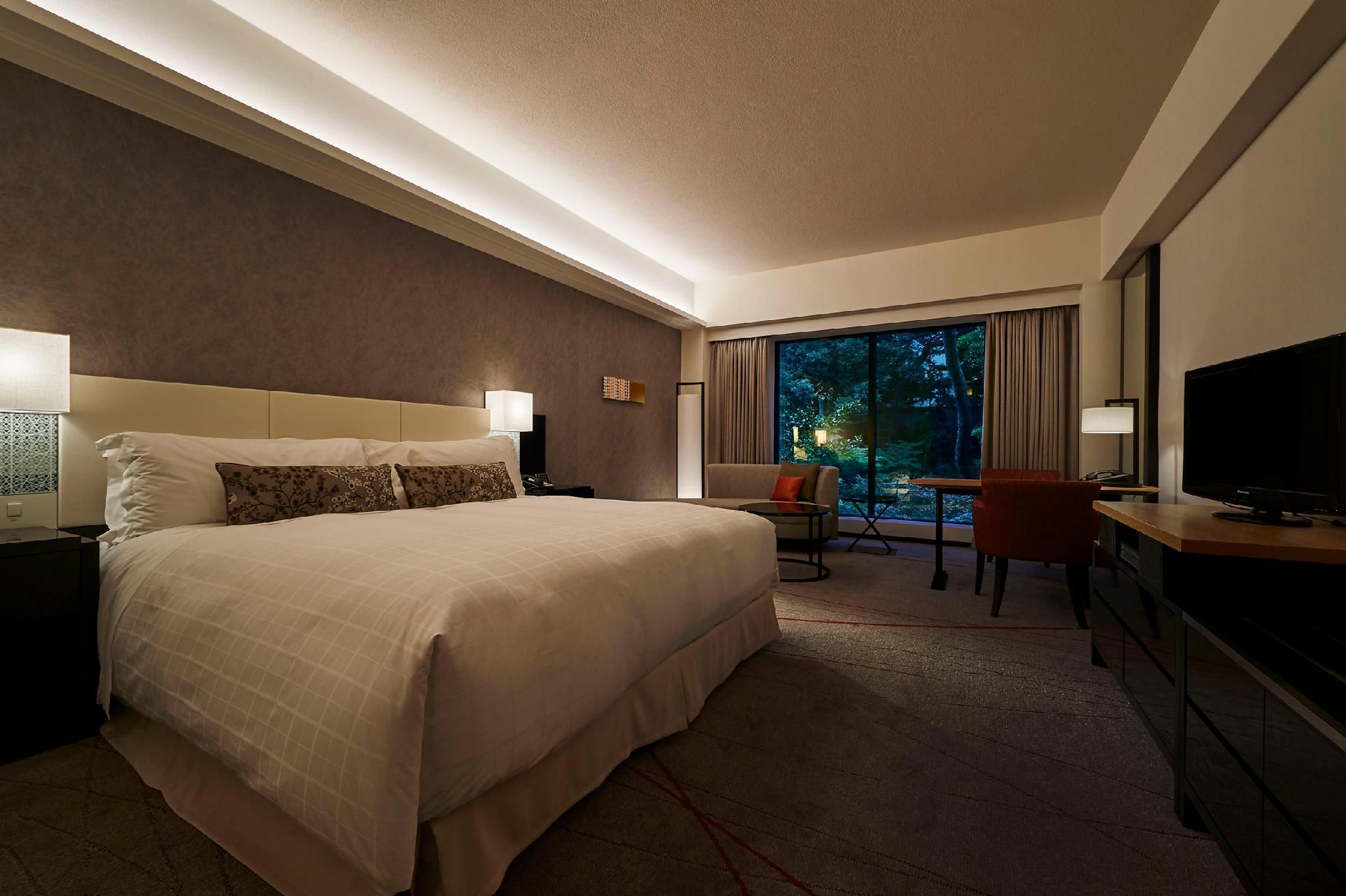 MIYABI DELUXE, Club lounge access, Guest room, 1 King, Low floor