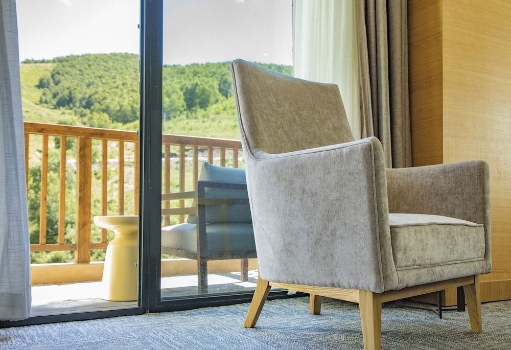 Element Chongli Standard Room, 1 King Bed 6