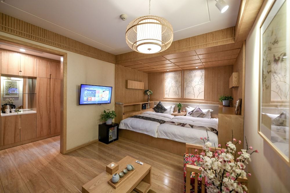 Deluxe Family Kang-Bed Room (Free Train Station Pick Up)