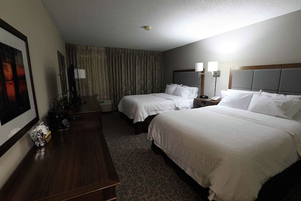 Two queen beds non smoking