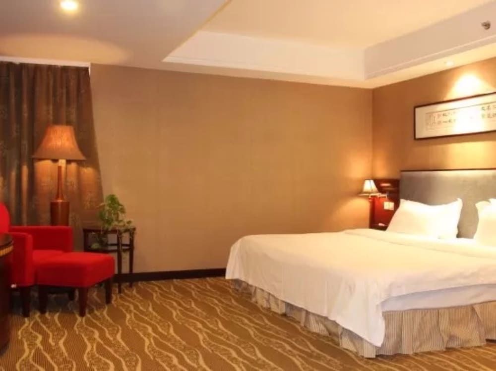 Premier King Room
