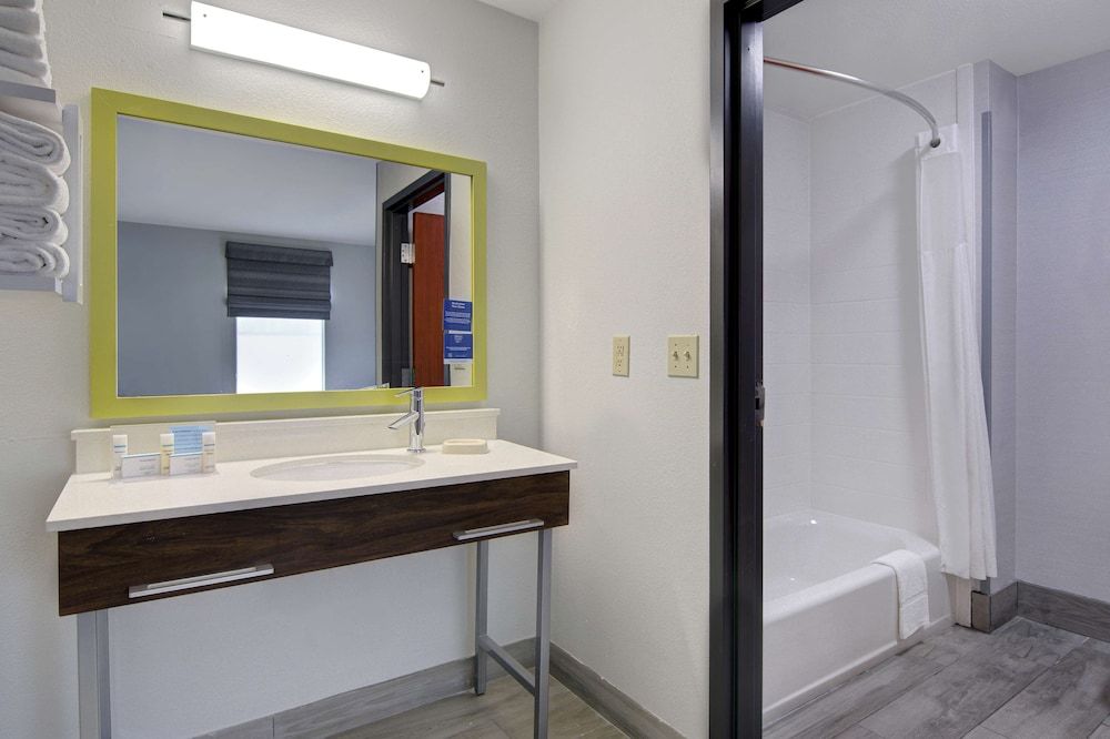 Suite, 2 Queen Beds, Non Smoking