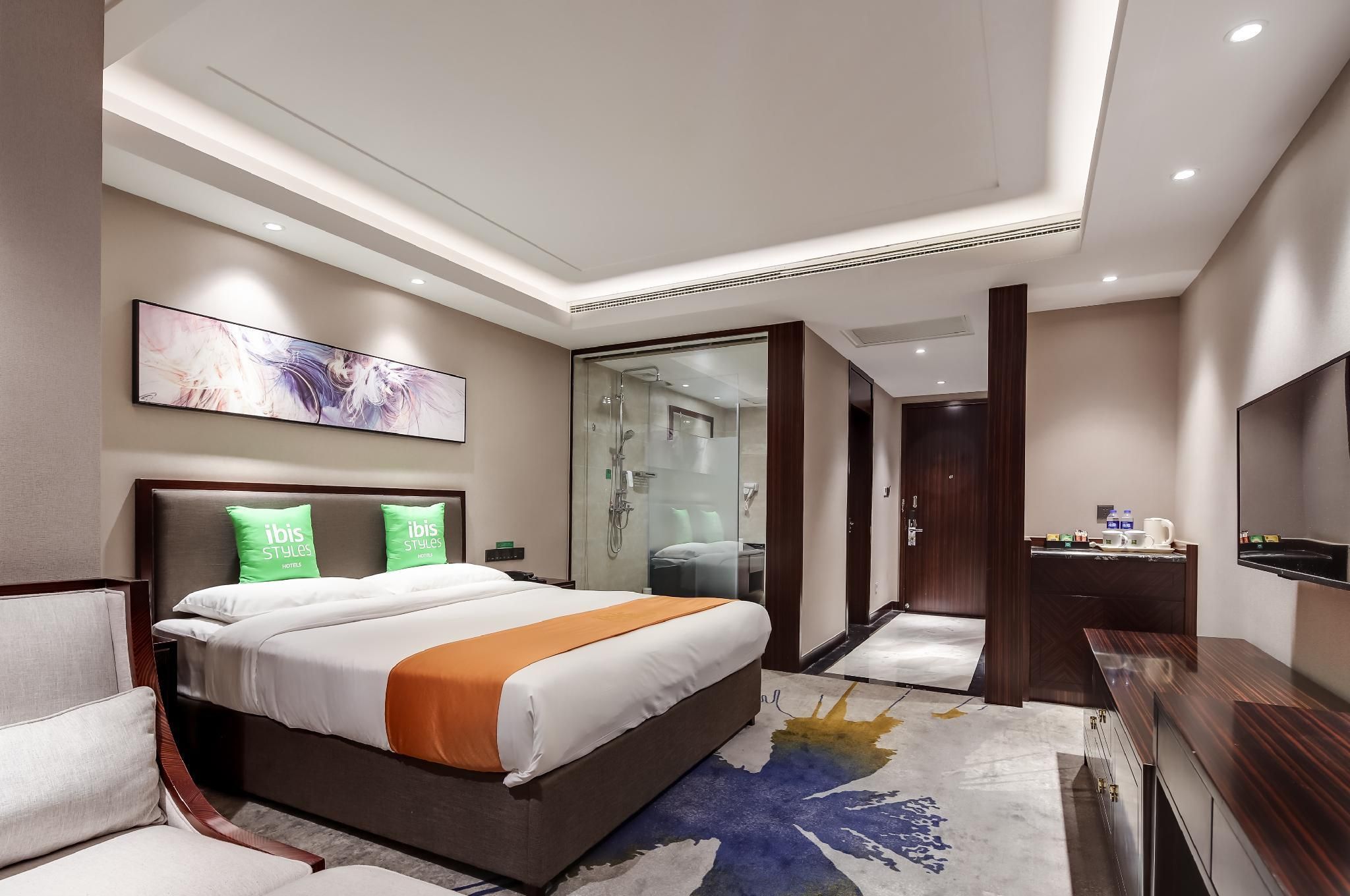 Queen Bed