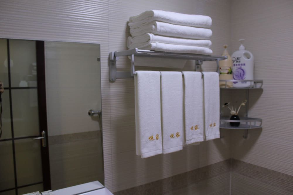 Yue Jia Apartment Shenzhen Bay Branch Deluxe Double Room with Balcony 7