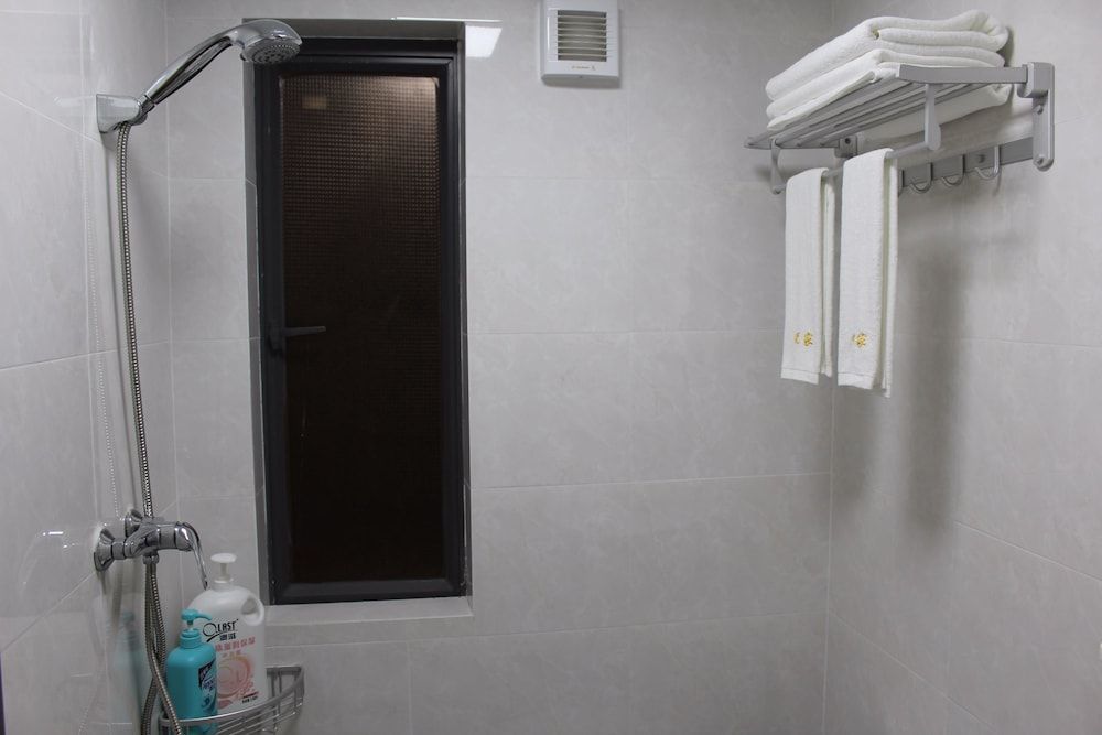 Yue Jia Apartment Shenzhen Bay Branch Deluxe Double Room with Balcony 6