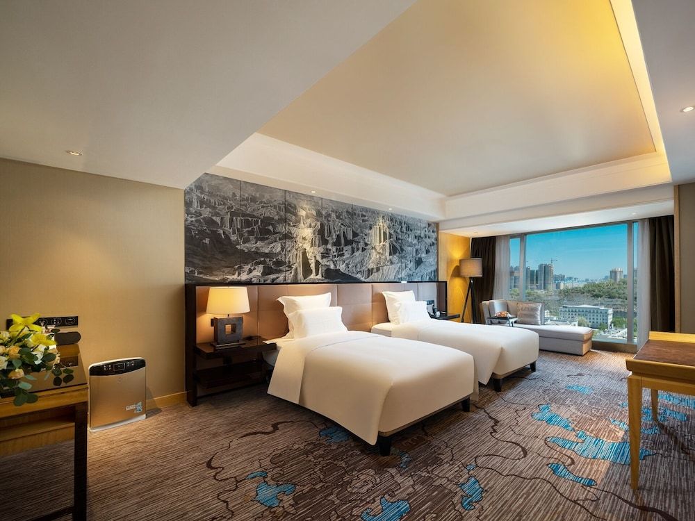 Universal Hotel Urumqi Deluxe Twin Room