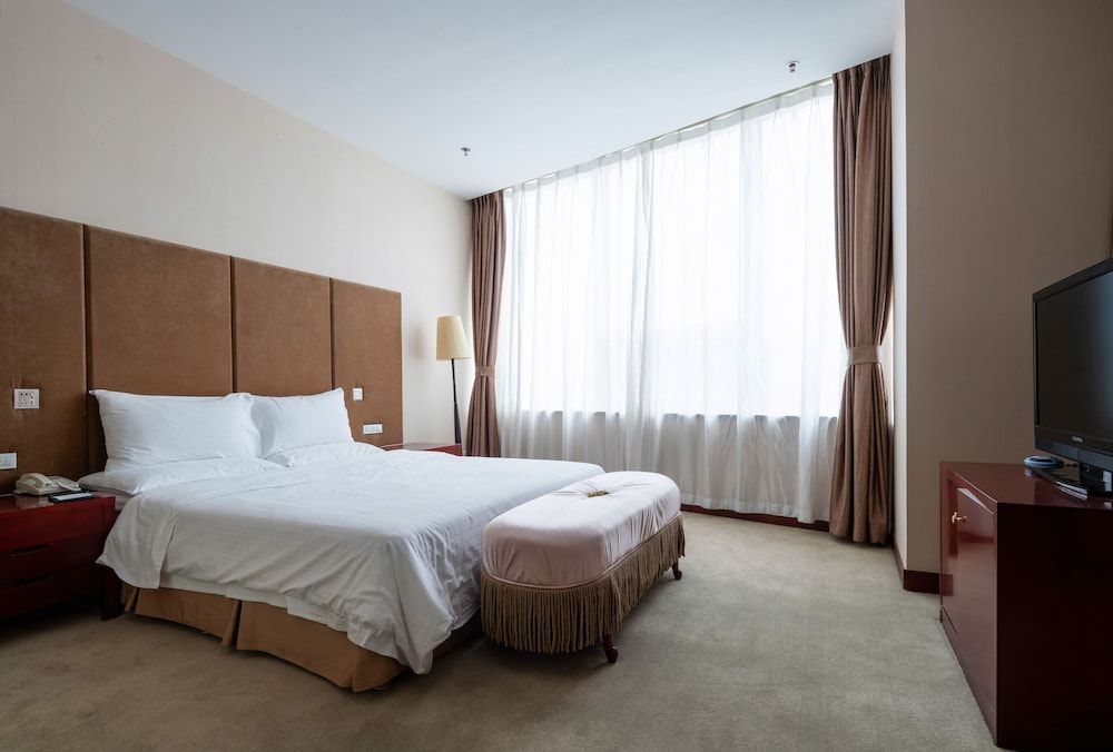 Elite Suite