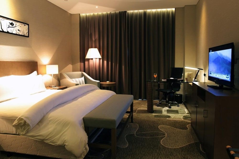 undefined Metropolo Shanghai Changzhong Road 7