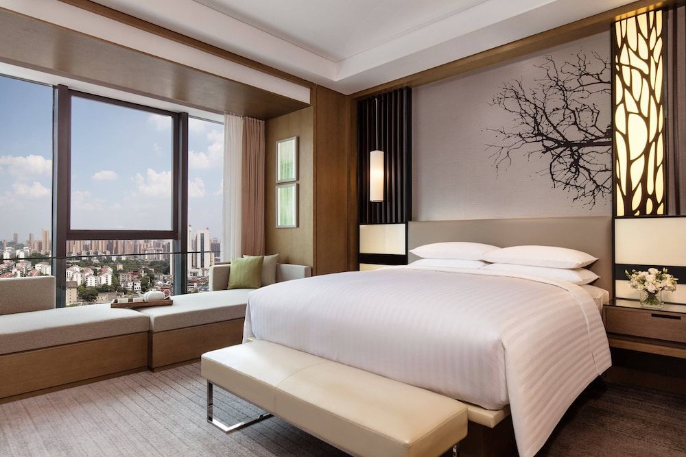 Room, 1 King Bed, City View