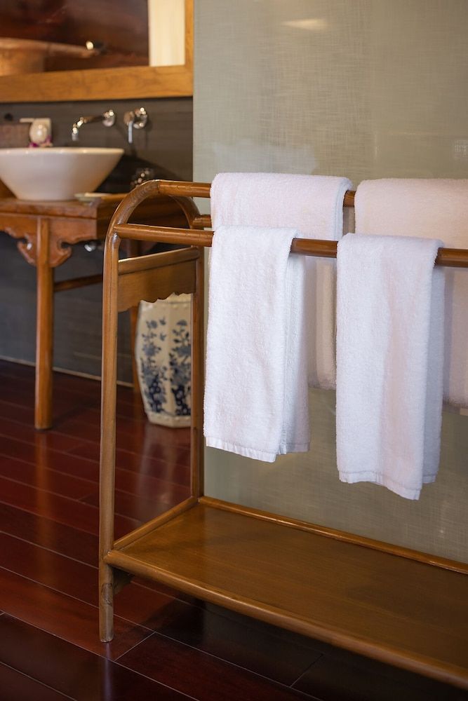 Jing's Residence Master Suite 3