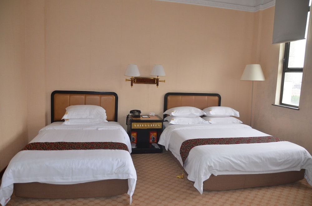 undefined Aiqun Hotel Guangzhou - Free shuttle between hotel and Exhibition Center during Canton Fair 2