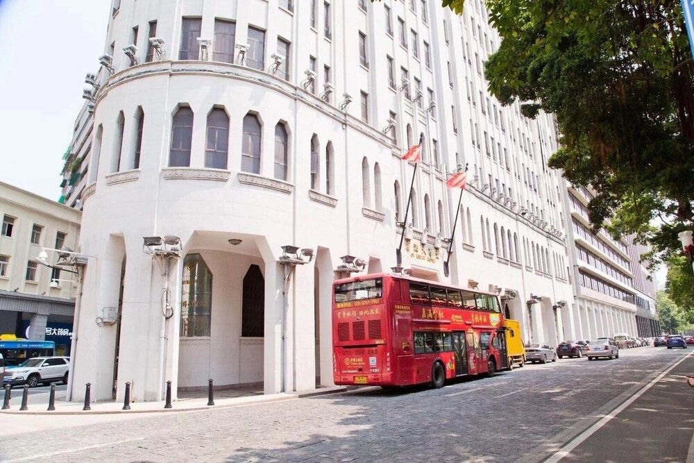 undefined Aiqun Hotel Guangzhou - Free shuttle between hotel and Exhibition Center during Canton Fair 2