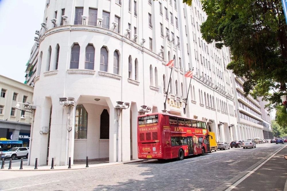 undefined Aiqun Hotel Guangzhou - Free shuttle between hotel and Exhibition Center during Canton Fair 2