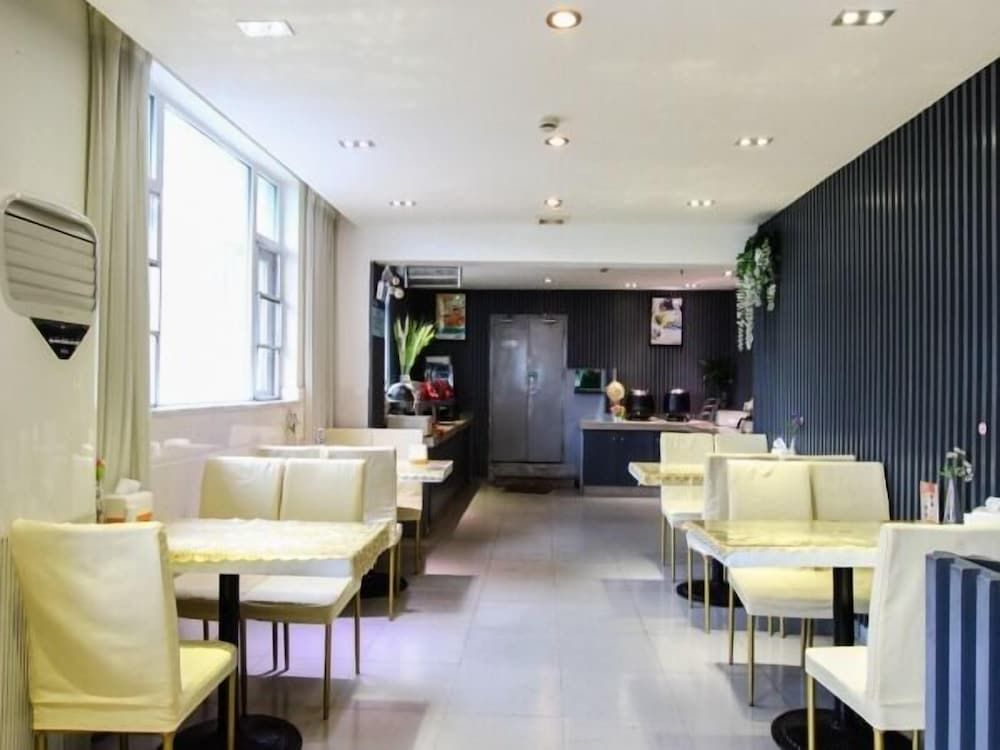 undefined Jinjiang Inn Guangzhou Yongfu Huanghuagang Subway Station 4