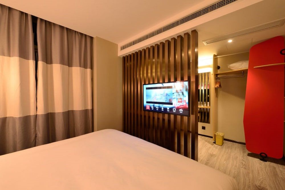 undefined ibis Shanghai New Hongqiao 3