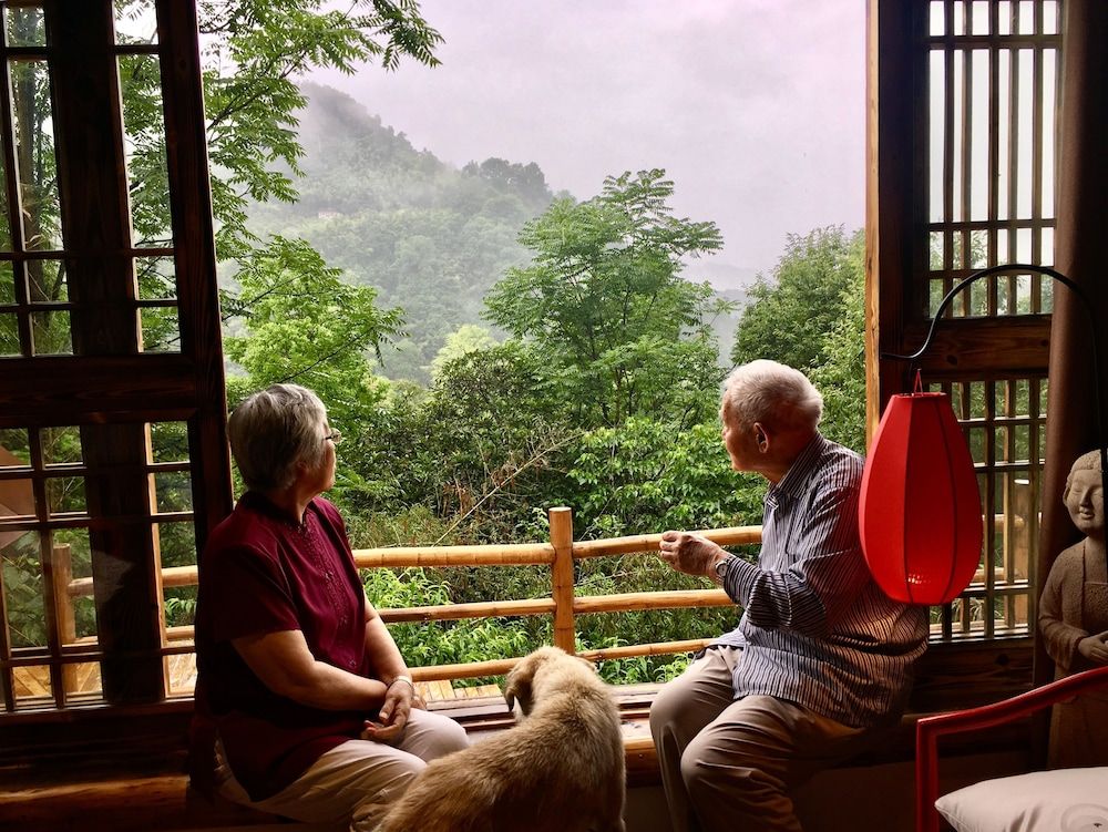 No.5 Valley Lodge Theme Room 8