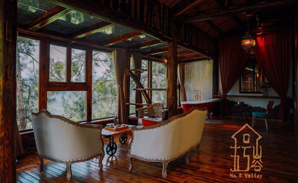 No.5 Valley Lodge Deluxe House, 1 King Bed 5