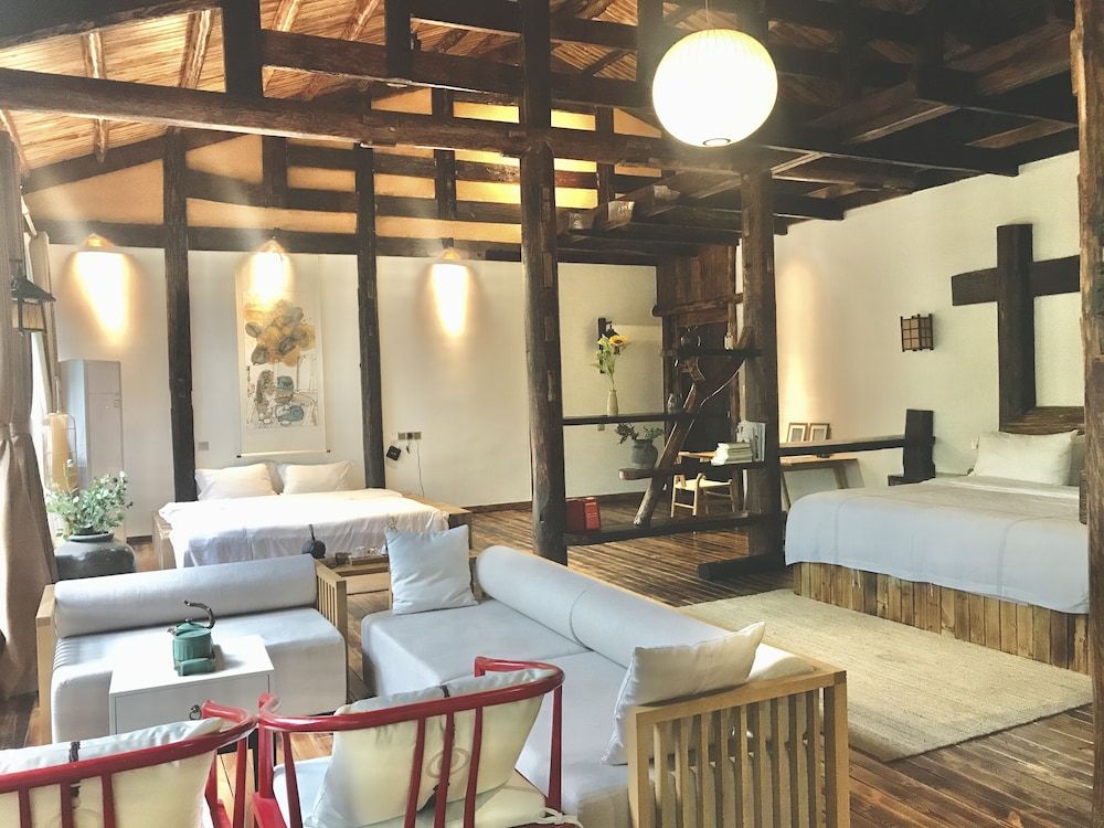 No.5 Valley Lodge Theme Room 5