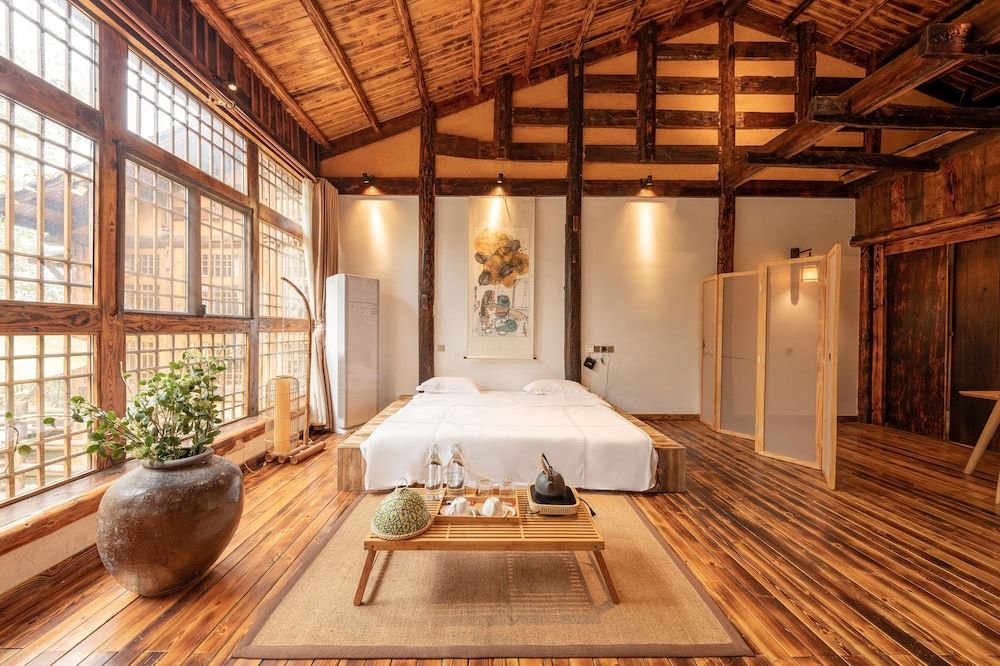 No.5 Valley Lodge Theme Room