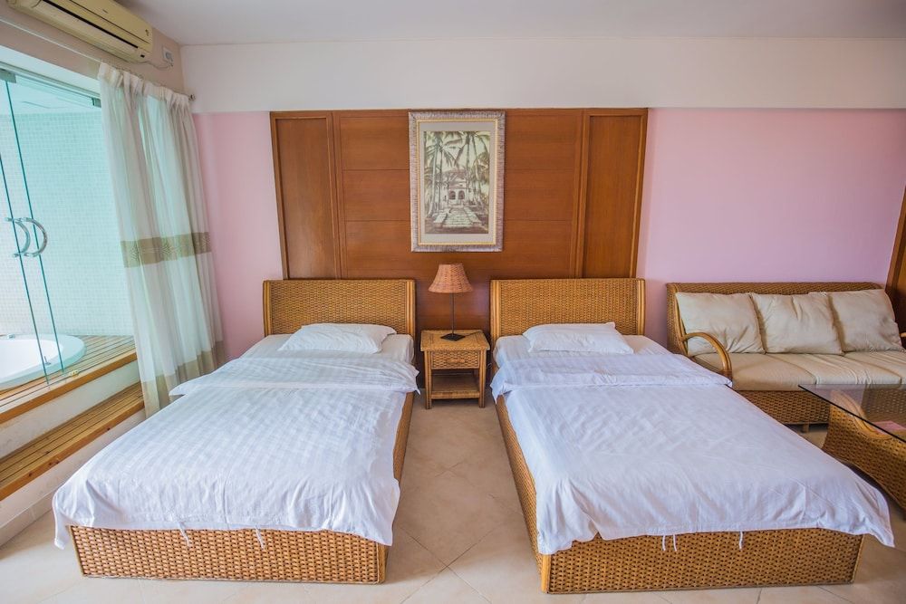 Deluxe Twin Room with Sea View