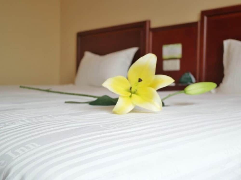 undefined GreenTree Inn ShangHai ZhouPu Town XiuPu Road Business Hotel 5