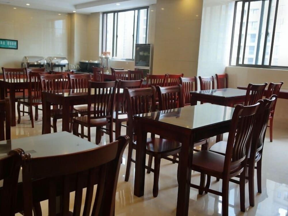 undefined GreenTree Inn ShangHai ZhouPu Town XiuPu Road Business Hotel 2