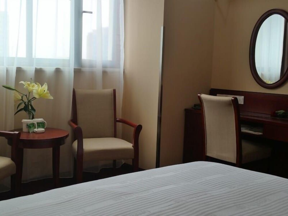 undefined GreenTree Inn ShangHai ZhouPu Town XiuPu Road Business Hotel 8