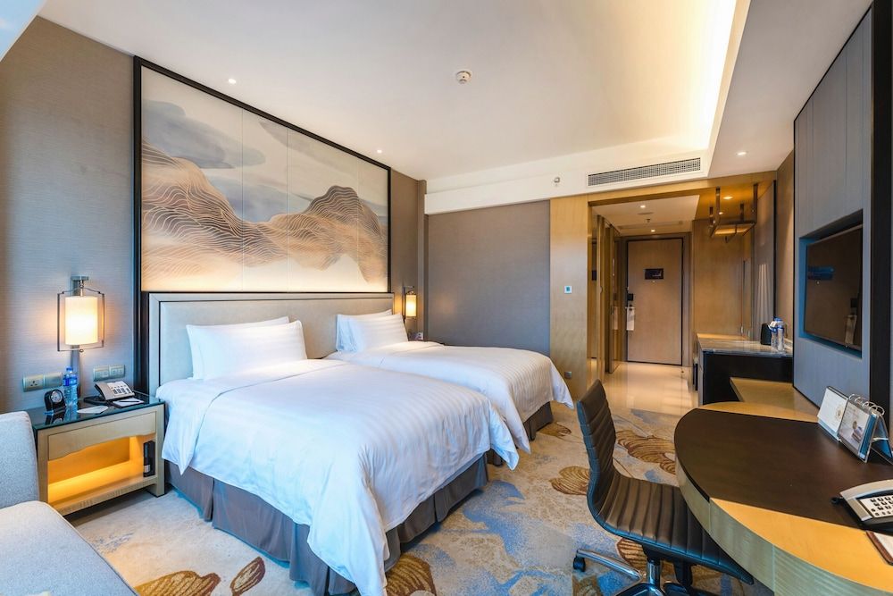 Deluxe Room, 2 Twin Beds, Sea View