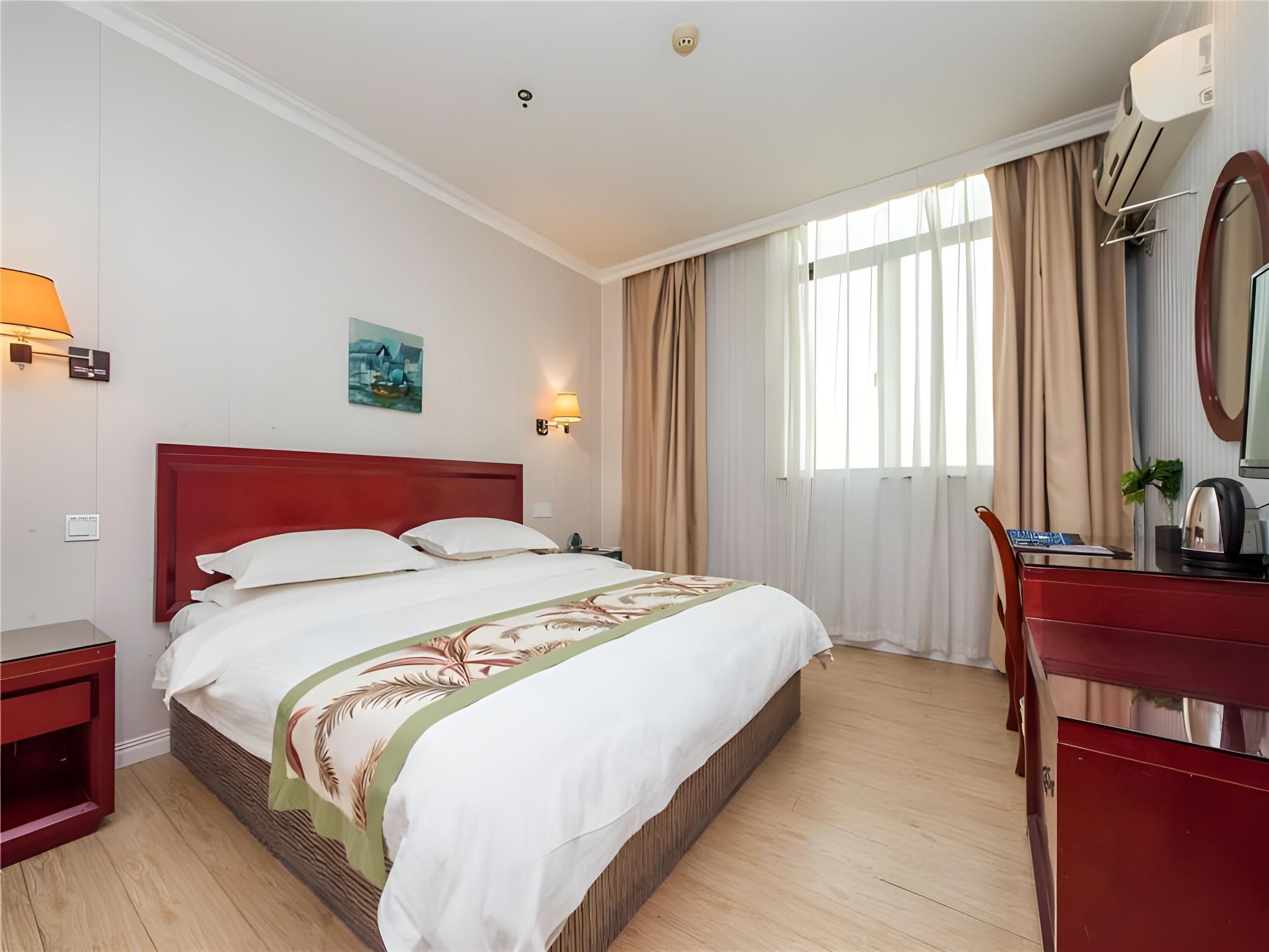 GTR - Guest Room with One 1.8M Bed
