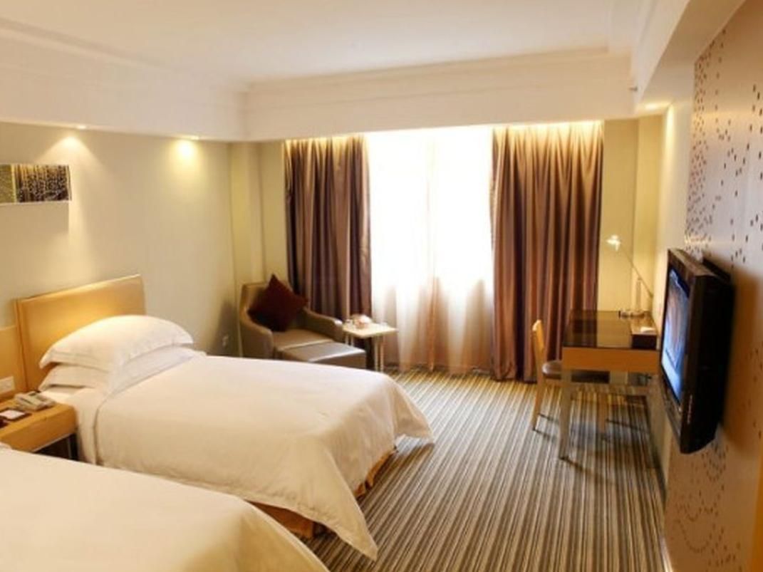 Deluxe Twin Bed