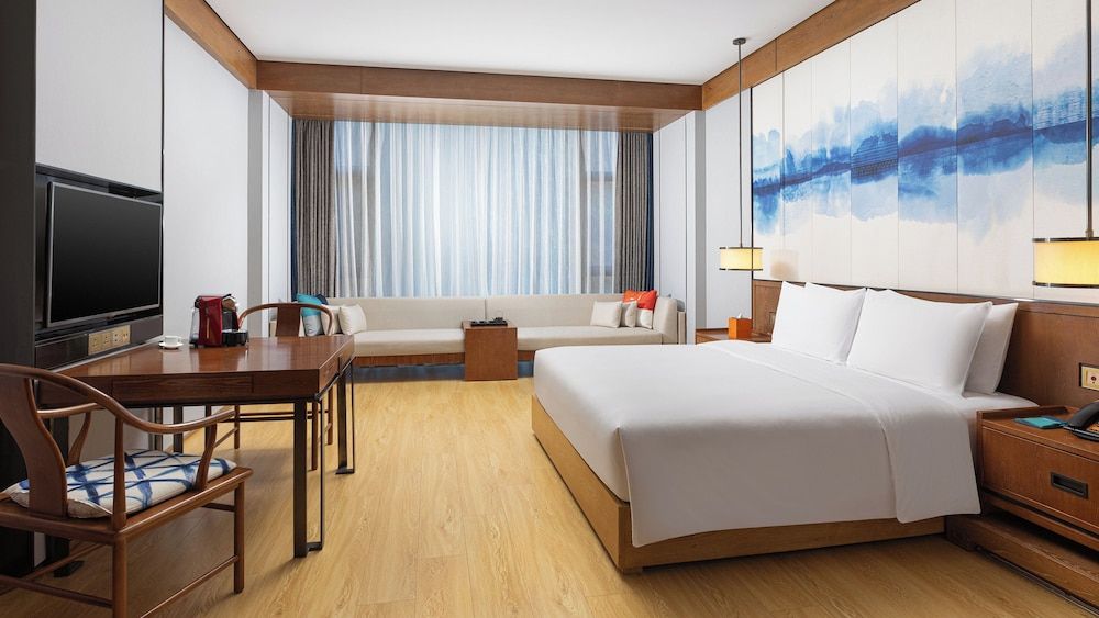 Standard Room, 1 King Bed, Accessible