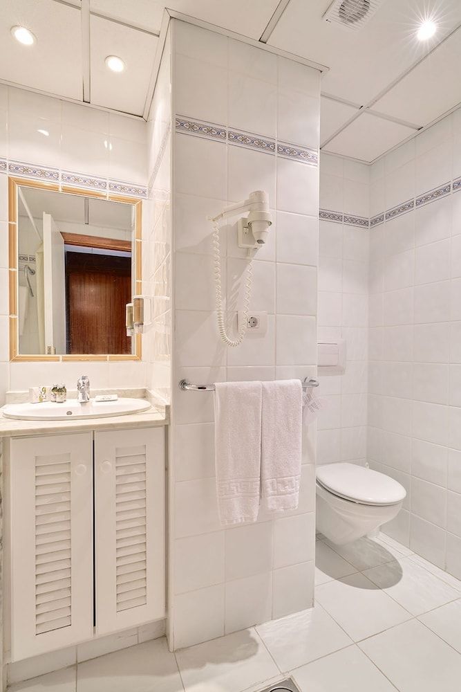 Precise Resort Tenerife Standard Double Room, Sea View 5