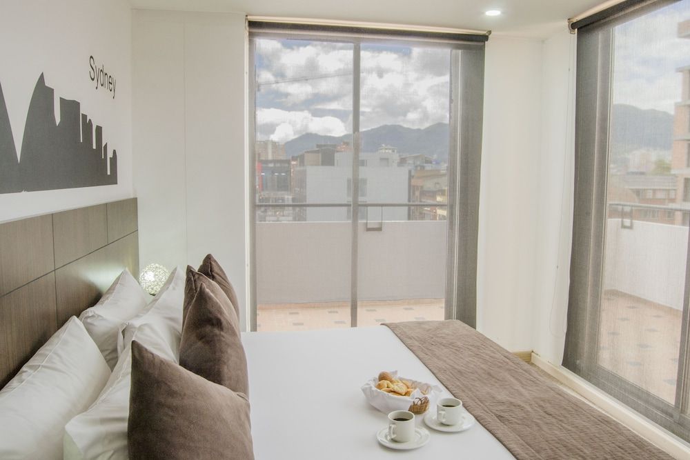 undefined Apartamentos Regency La Feria 10