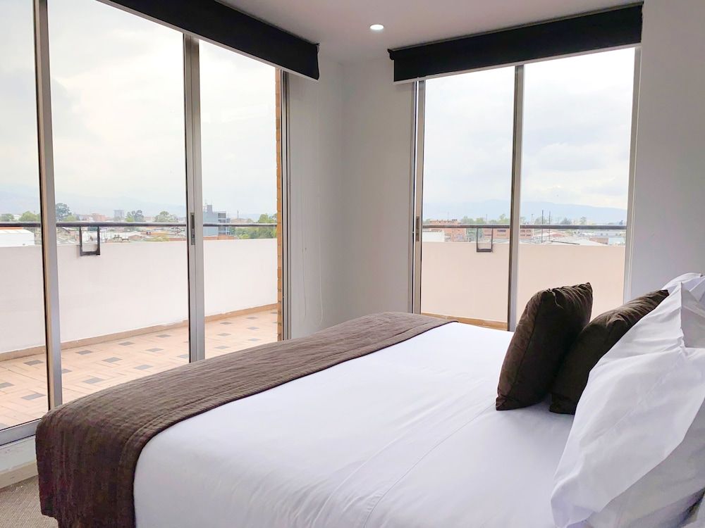 undefined Apartamentos Regency La Feria 5