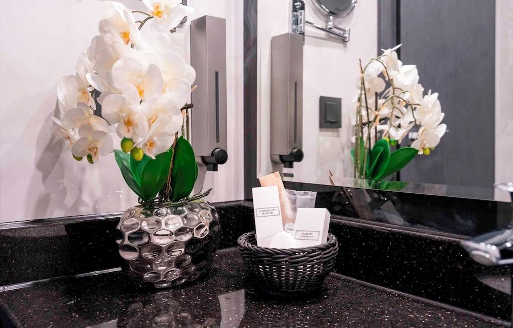 PLAZA Hotel Gelsenkirchen Deluxe Double Room, Garden View 7