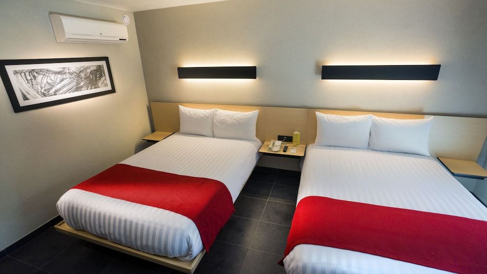 City Express Plus by Marriott Medellin Colombia Room, 2 Double Beds 3
