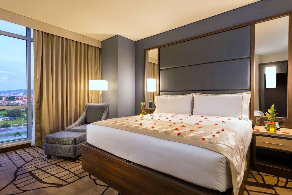 undefined Hilton Garden Inn Bogota Airport 2